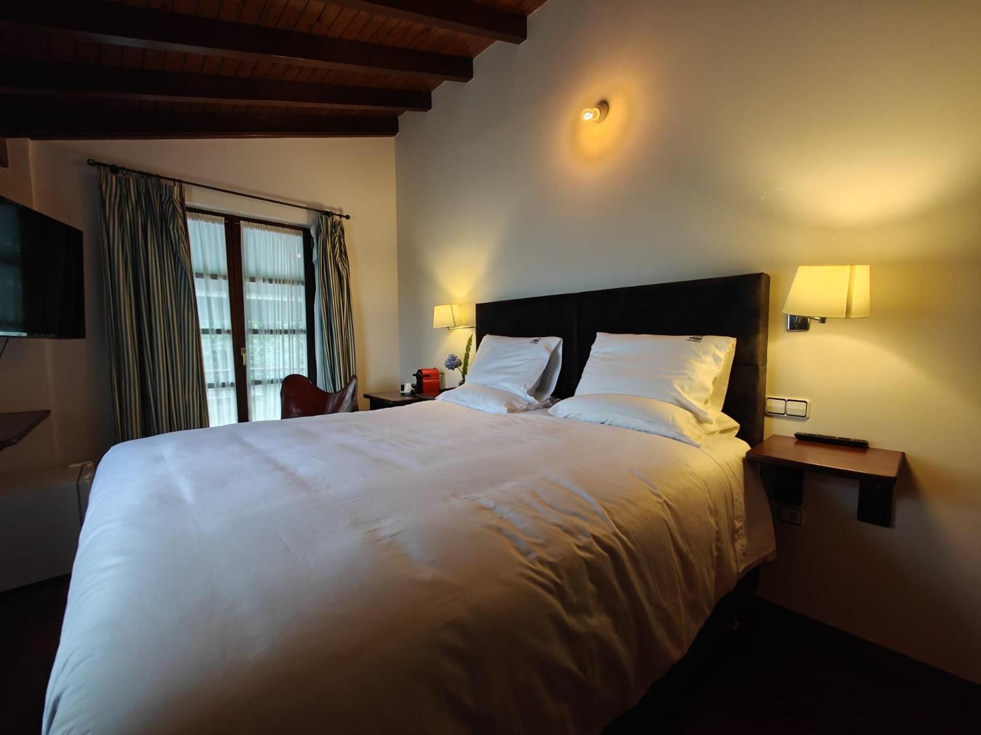 Hotel Restaurante Cabo Vidio Oviñana 外观 照片